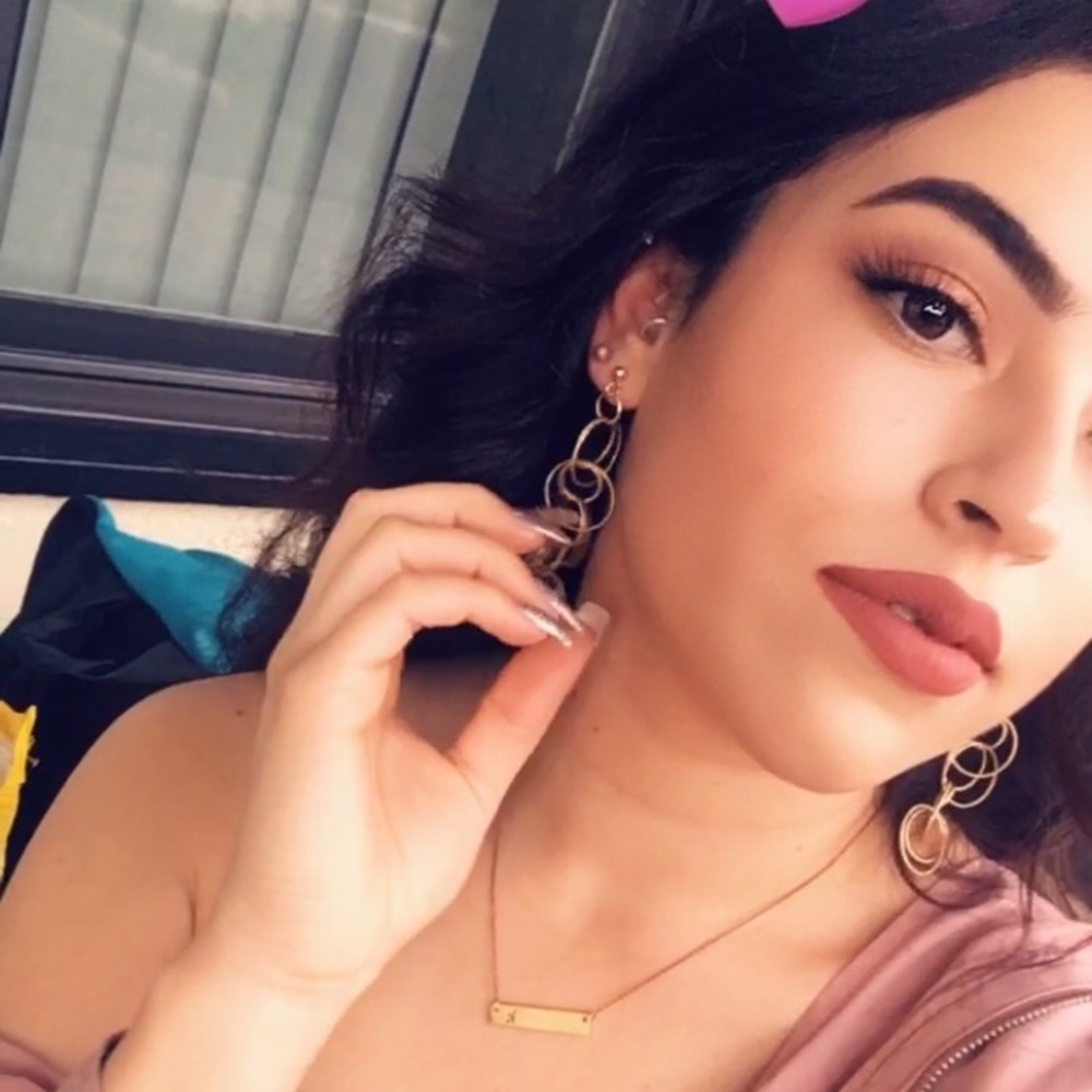 Meet your Posher, Kaitlyn